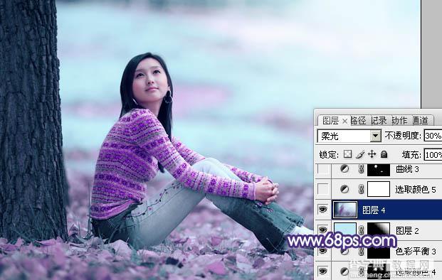 Photoshop为草地上的人物图片增加上梦幻的青紫色29