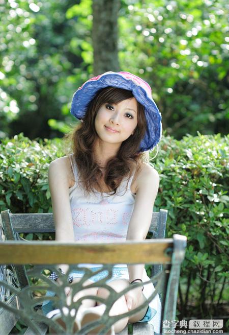 Photoshop为外景美女图片打造出甜美的青蓝色1