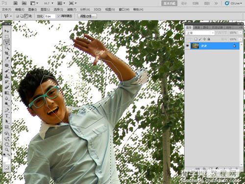 Photoshop将泛白的树林人物图片调制出蓝色天空效果8