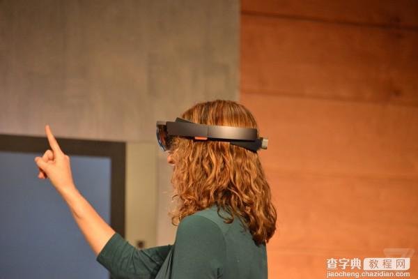 微软发布会全息影像头戴设备HoloLens怎么样？10