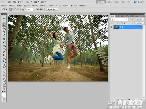 Photoshop将泛白的树林人物图片调制出蓝色天空效果6