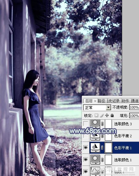 Photoshop将房檐下的美女增加古典暗蓝色效果20