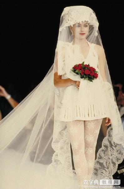 photoshop利用灰色通道完美抠出穿婚纱的模特换背景1