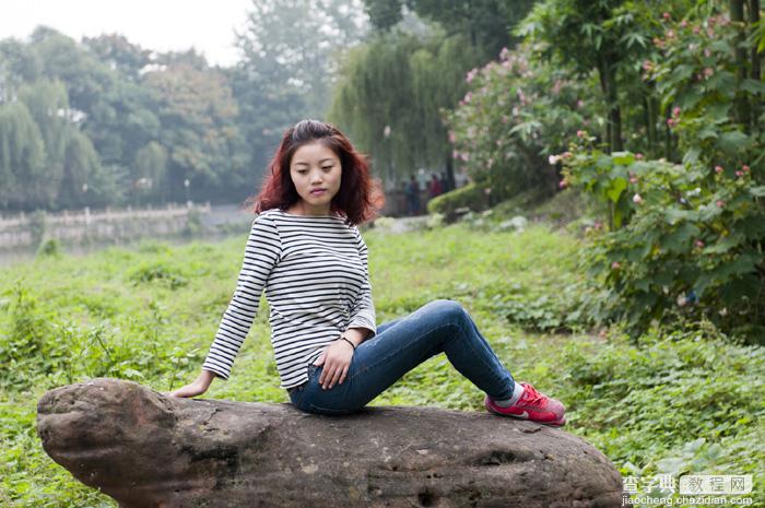 Photoshop利用通道抠出精细的发丝及更换背景色1