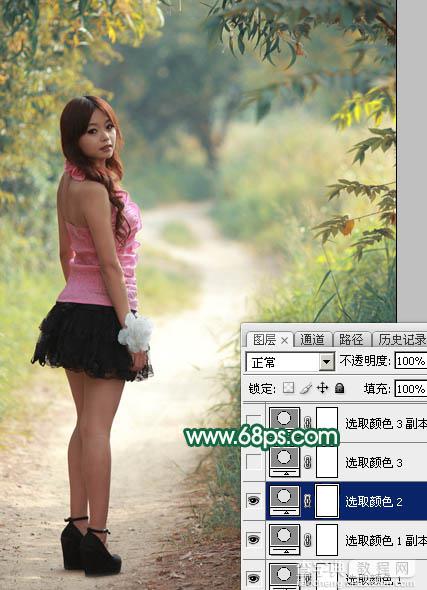 Photoshop调出暗调秋季青红色树林人物图片8