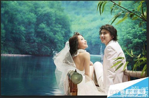 photoshop调出唯美的自然色调的婚纱照片5