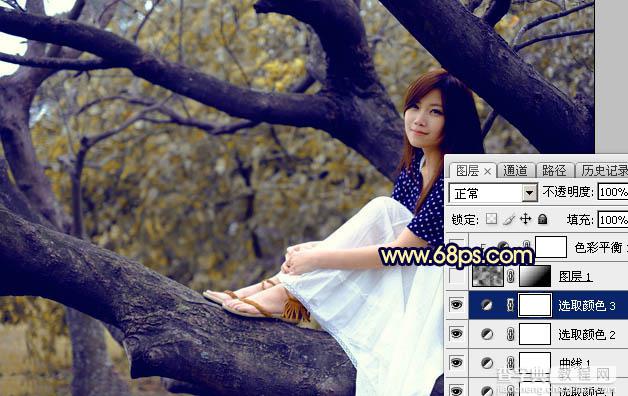 Photoshop调出秋季黄褐色树干上的美女图片17