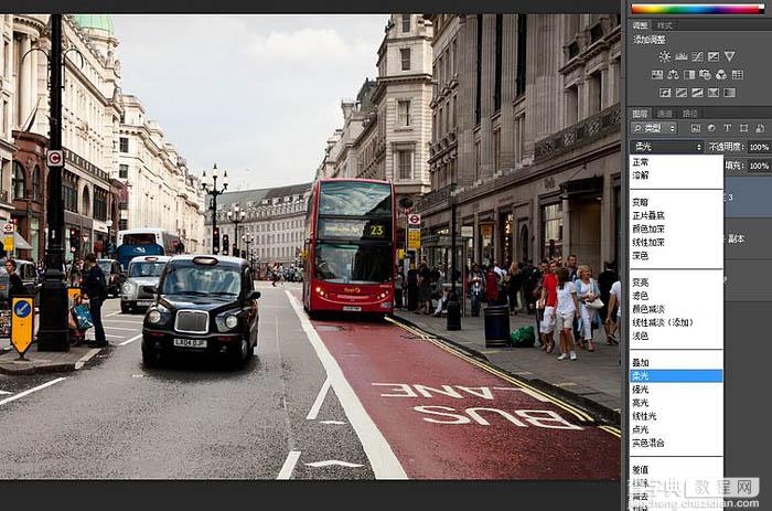 Photoshop将街道图片调出雨水湿润的路面9
