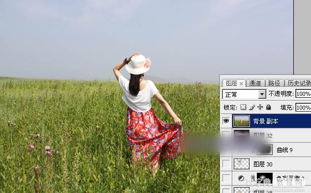 Photoshop调出偏暖的蓝褐色草原人物图片教程25