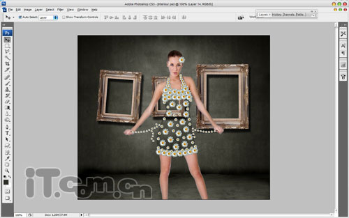 Photoshop 制作有趣的美女透明衣服效果15