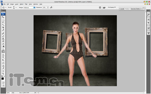 Photoshop 制作有趣的美女透明衣服效果8