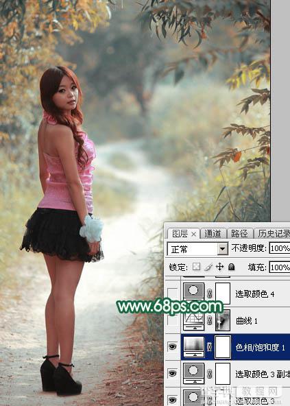 Photoshop调出暗调秋季青红色树林人物图片19