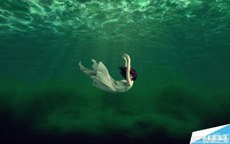 Photoshop合成美女在水底中漂浮的唯美效果图31