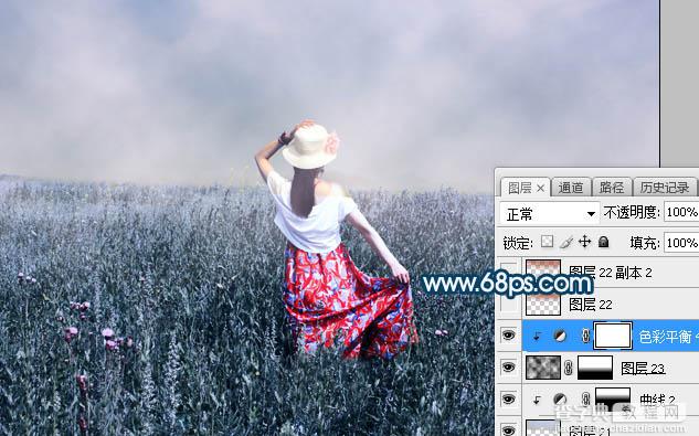 Photoshop将草原人物图片打造出唯美的蓝红色特效26