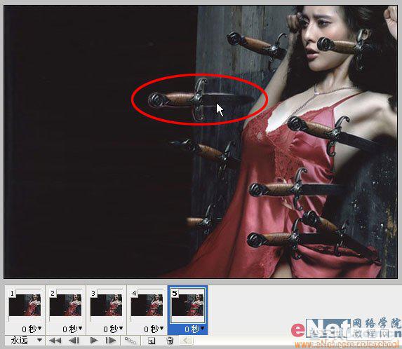 Photoshop教程：制作以美女为靶的飞刀动画16