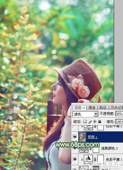 Photoshop将树林人物图片打造出甜美的青红色早秋色30