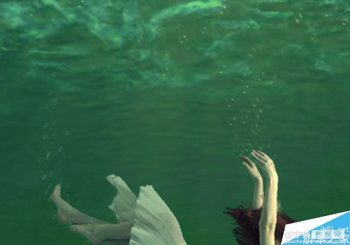 Photoshop合成美女在水底中漂浮的唯美效果图25