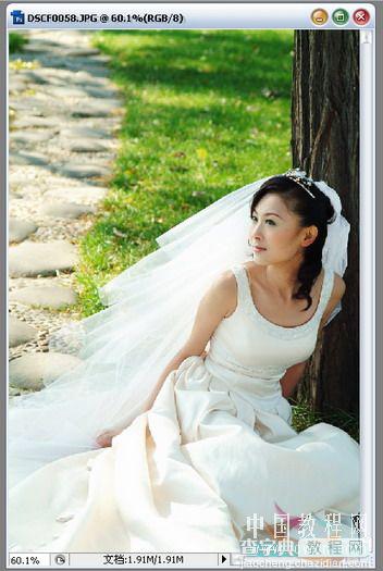 photoshop抠图教程 利用钢笔及橡皮工具抠出穿婚纱的新娘3