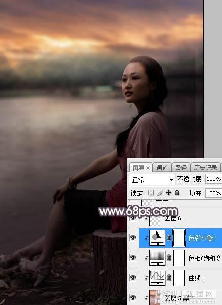 Photoshop调制出暗调暖色晨曦湖边人物图片25