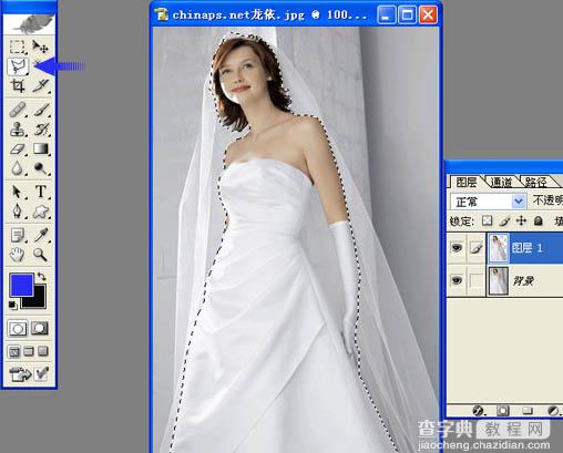 photoshop将背景单一的婚片快速抠图方法6