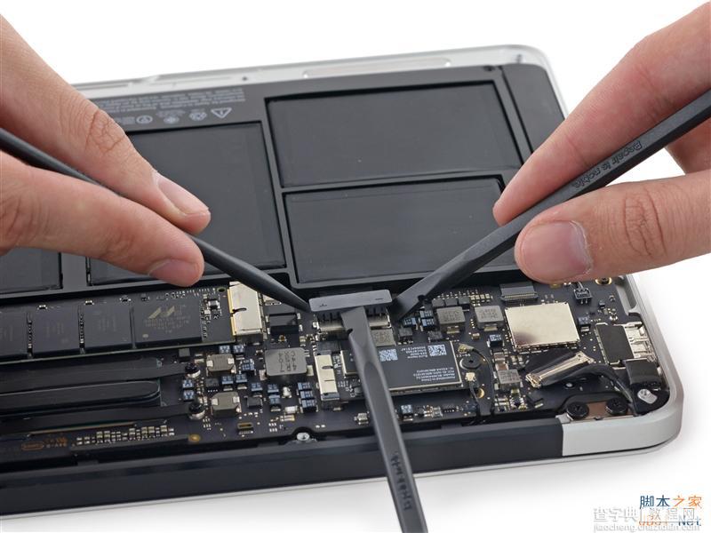 13寸和11寸全新MacBook Air完全拆解(图):偷懒最高境界！26