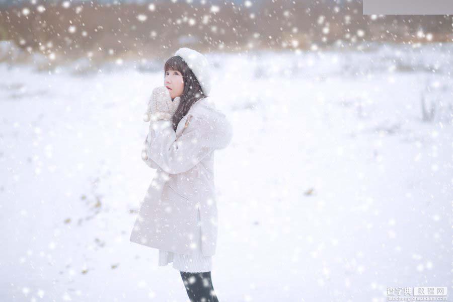 Photoshop给外景人像添加纯白梦幻的雪景效果1