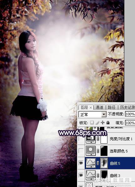 Photoshop调制出暗调秋季蓝紫色树林人物图片46